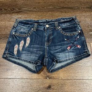 Cowgirl tuff co free spirit jeans denim shorts size 32